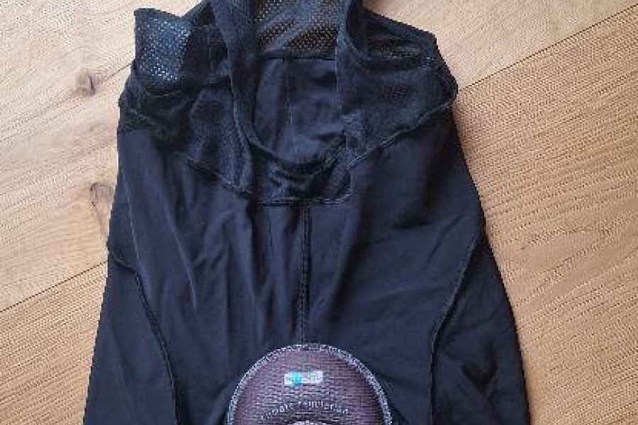 Verkaufe im Auftrag Herren Radlhose von Odlo Gr.M, nie benutzt - Bild 3