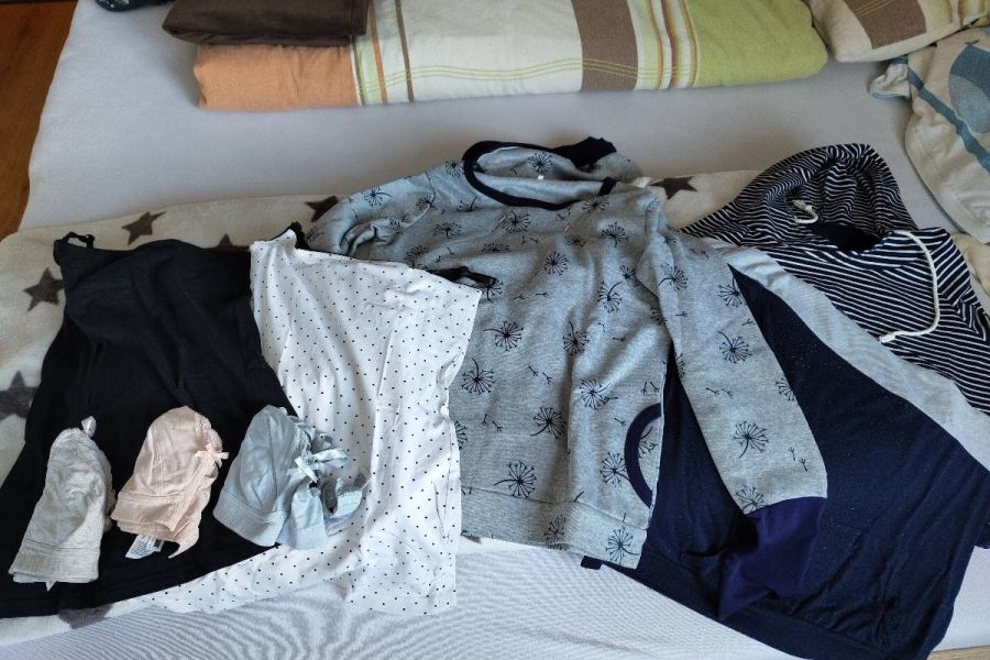 Stillbekleidung - Bild 1
