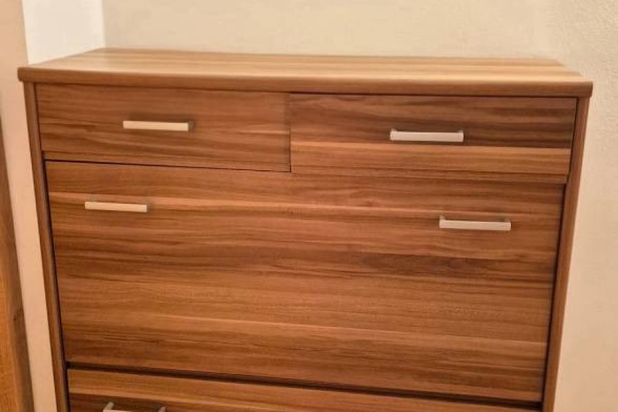 Schuhschrank in Nussoptik - Bild 1