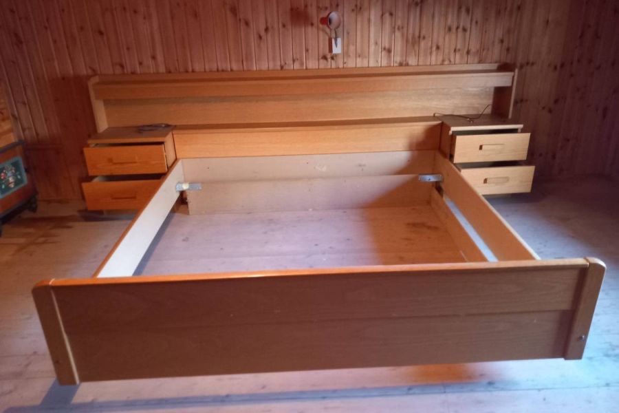 Bettgestell Doppelbett mit Zubehör - Bild 1