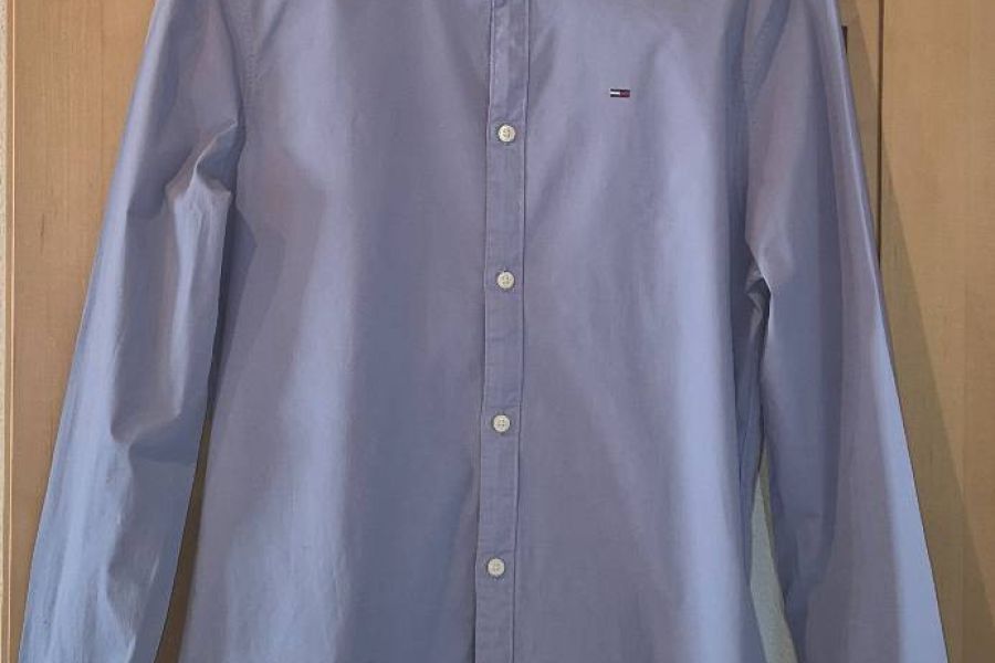 Neuwertiges blaues Herren-Hemd Tommy Hilfiger Slim fit zu verkaufen - Bild 1