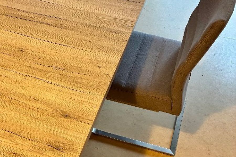 Großer ausziehbarer Tisch - Bild 2