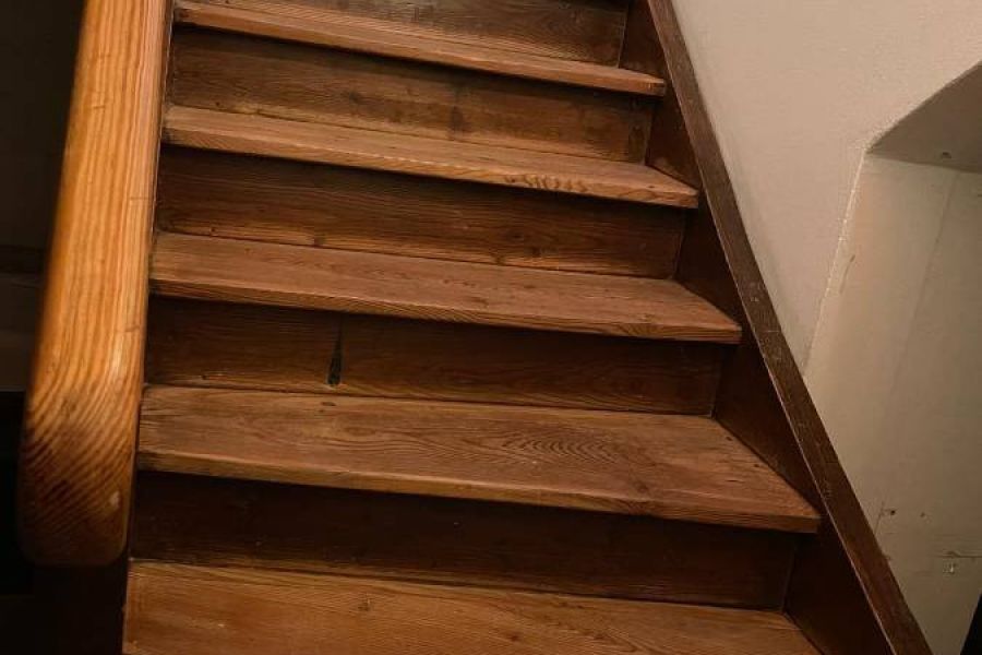 Holztreppen - Bild 1