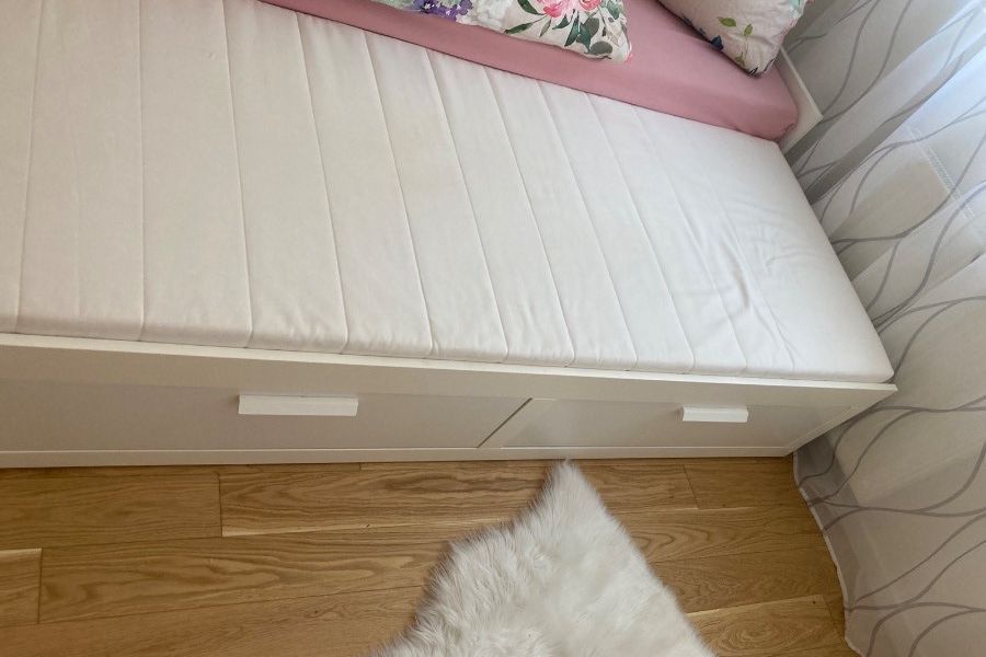 Sehr schönes ausziehbares Kinderbett weiß - Bild 1