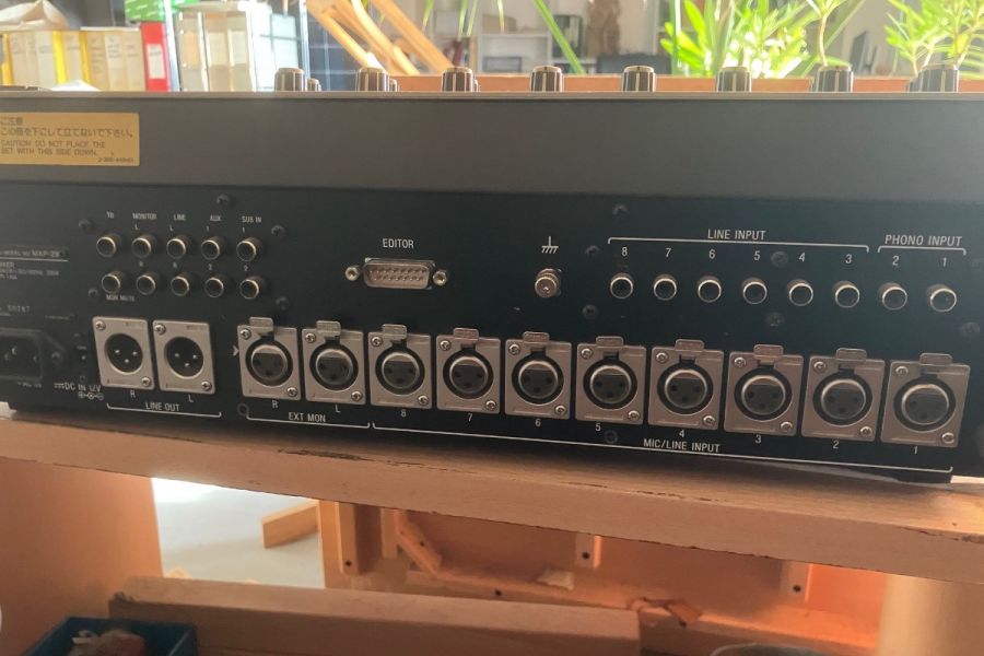 Professionelles Audio Mischpult 8 Kanal - Bild 2