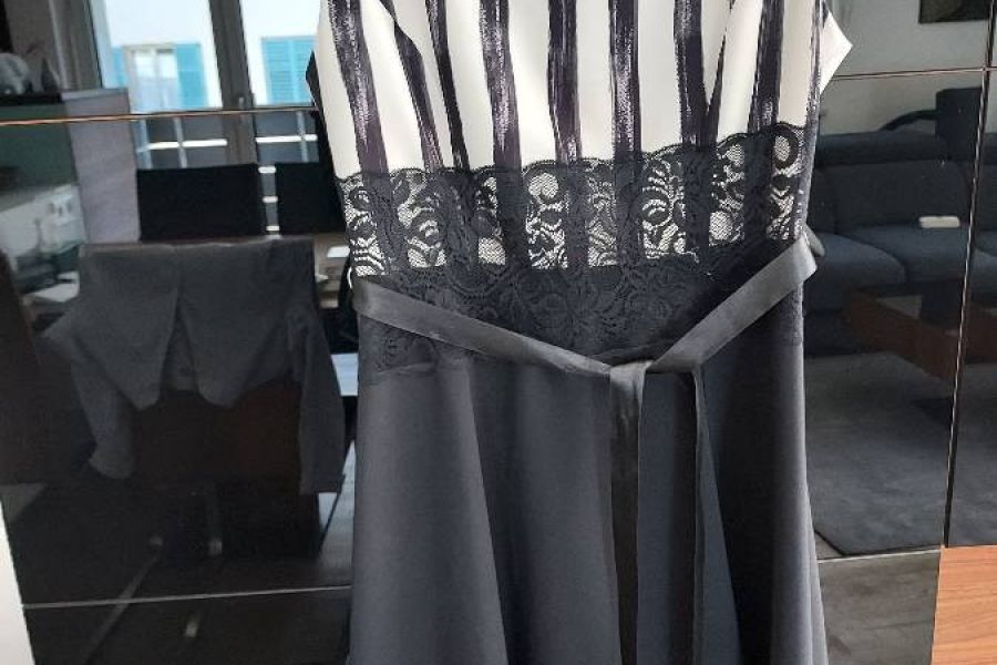 Kleider gr.S - Bild 5