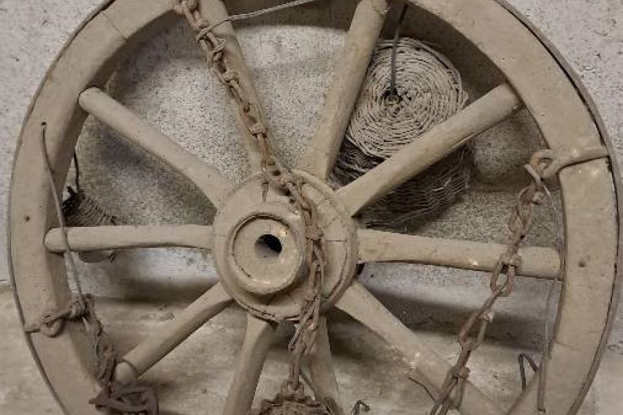 Antike Gegenstände und Werkzeuge zu verkaufen. - Bild 4