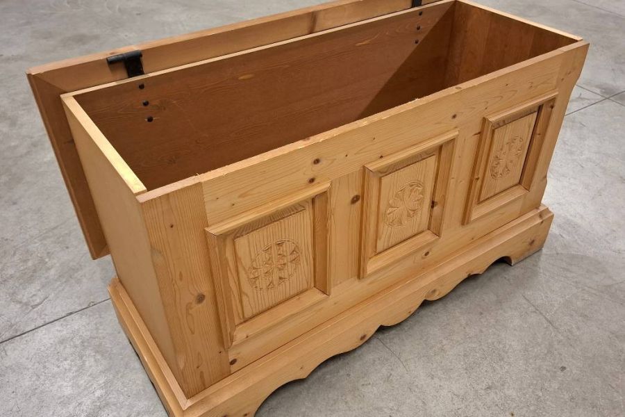 Truhe in Fichte Natur - Bild 1