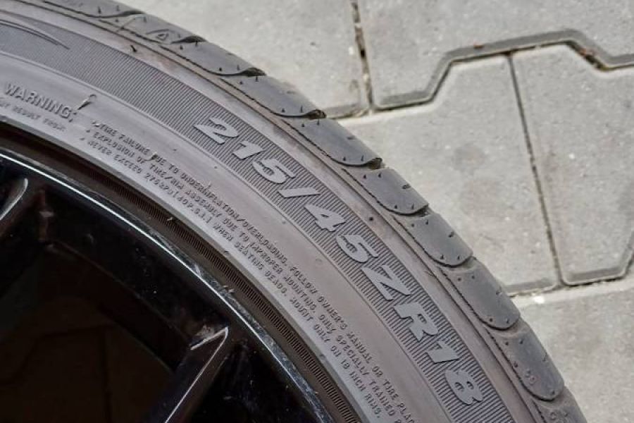 Schwarze Felgen mit Sommerreifen für Mini Cooper - wie NEU! - Bild 5