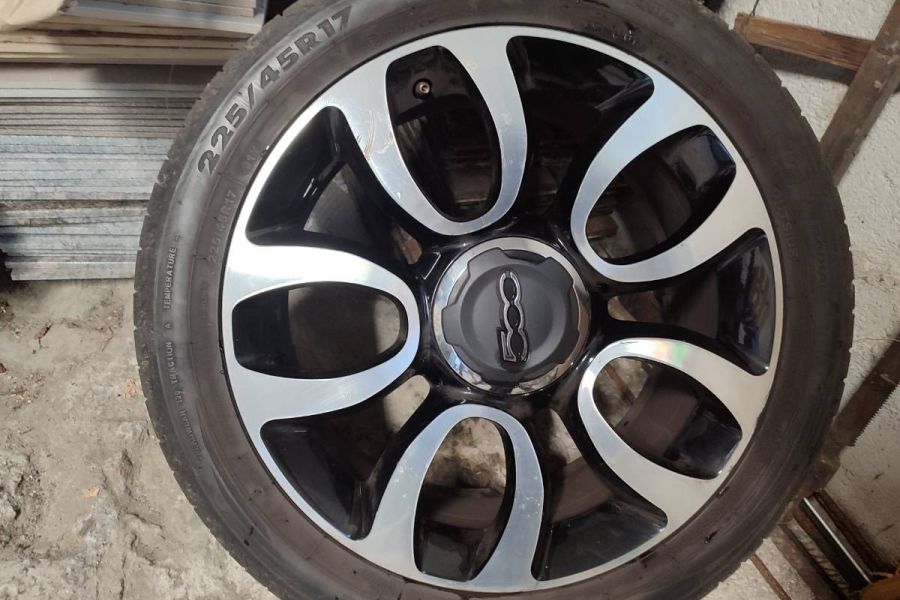 4 Reifen inklusive Felgen - 4 pneumatici con cerchi - Bild 3