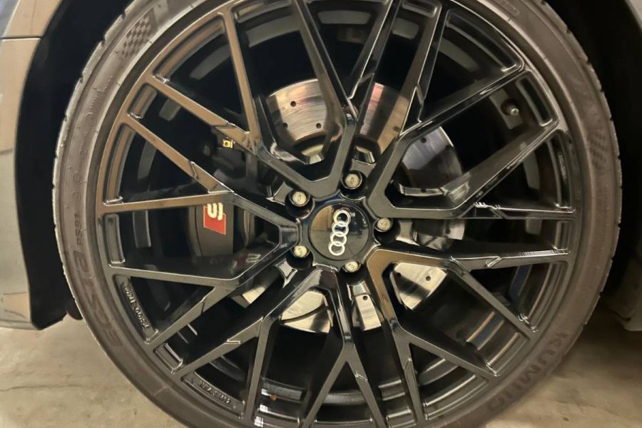 19 Zoll Felgen + Sommerreifen 235/35 R19 | Wie Neu - Bild 1