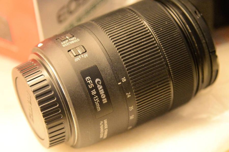 CANON EOS 90D mit Objektiv - Bild 2