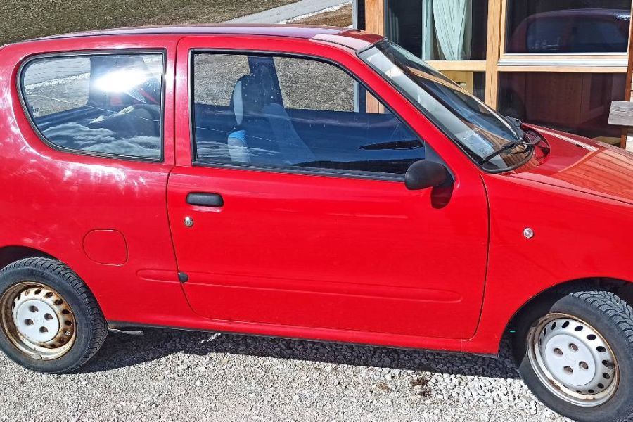FIAT 600 günstig ab zu geben - Bild 1