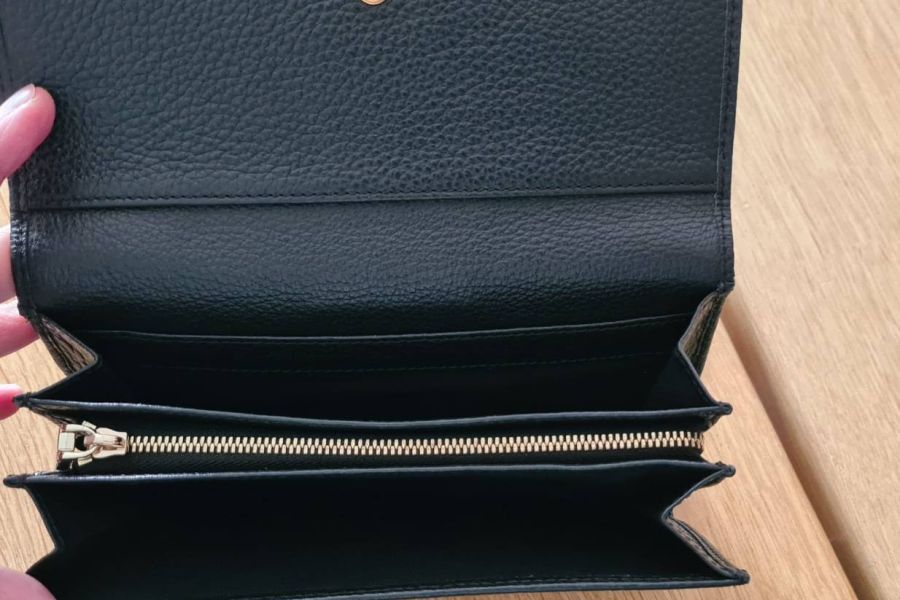 Damenbrieftasche der Marke Coccinelle - Bild 3