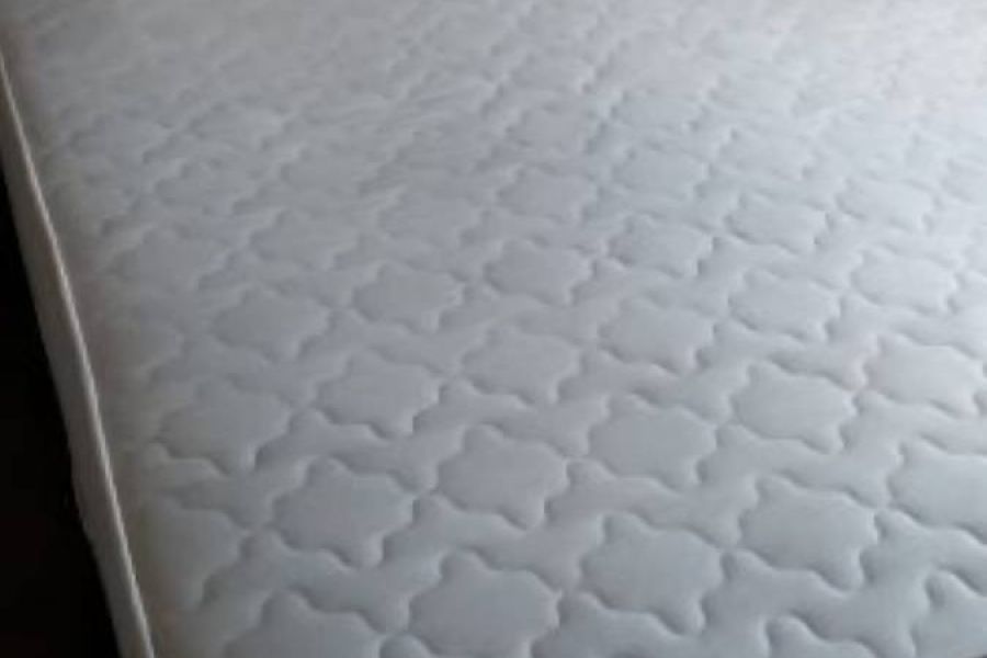 Matratze und Lattenrost für 140x200cm-Bett - Bild 1