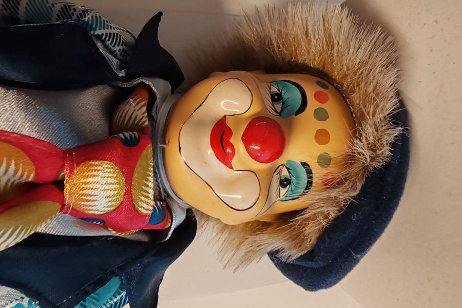 Clown Porzellanfigur (Kopf, Hände, Füße) handbemalt - Bild 4