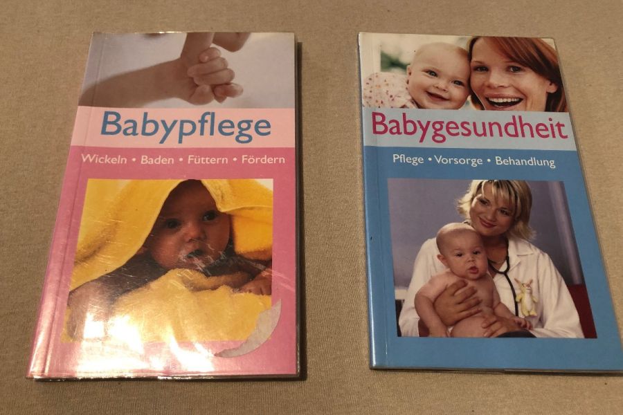 Baby-Wissens-Bücher für die ersten Lebensmonate WIE NEU! - Bild 1