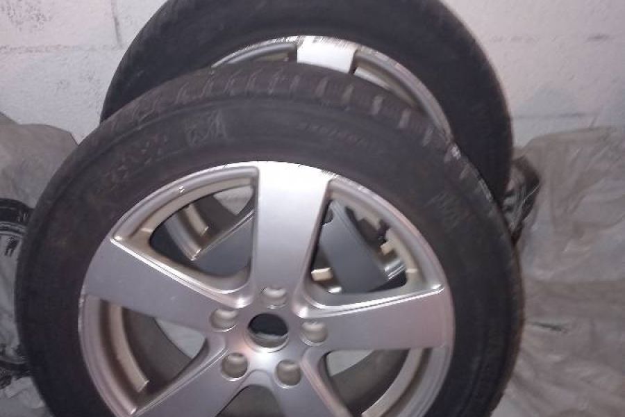 4 Winterreifen Nexen 225/50 R17 gebraucht - Bild 3