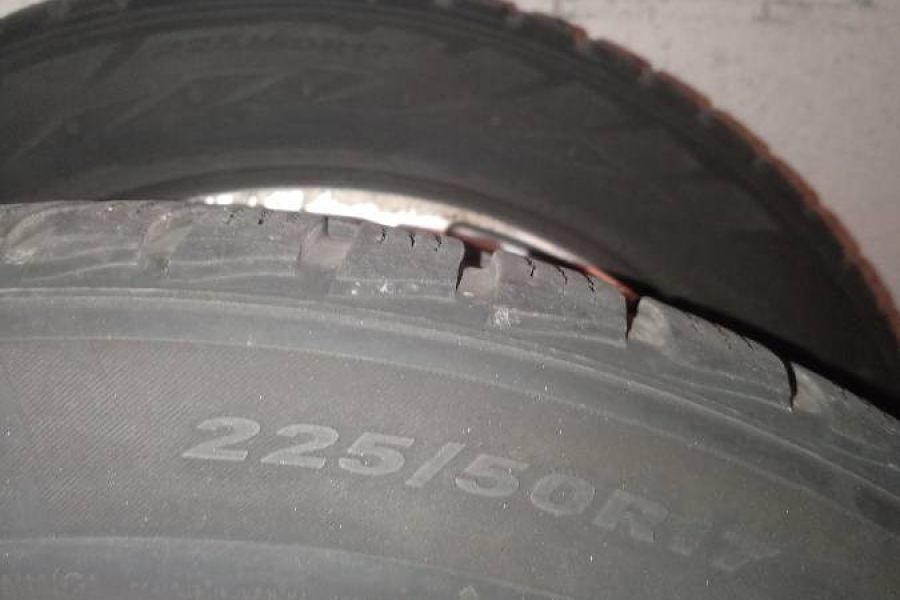4 Winterreifen Nexen 225/50 R17 gebraucht - Bild 5