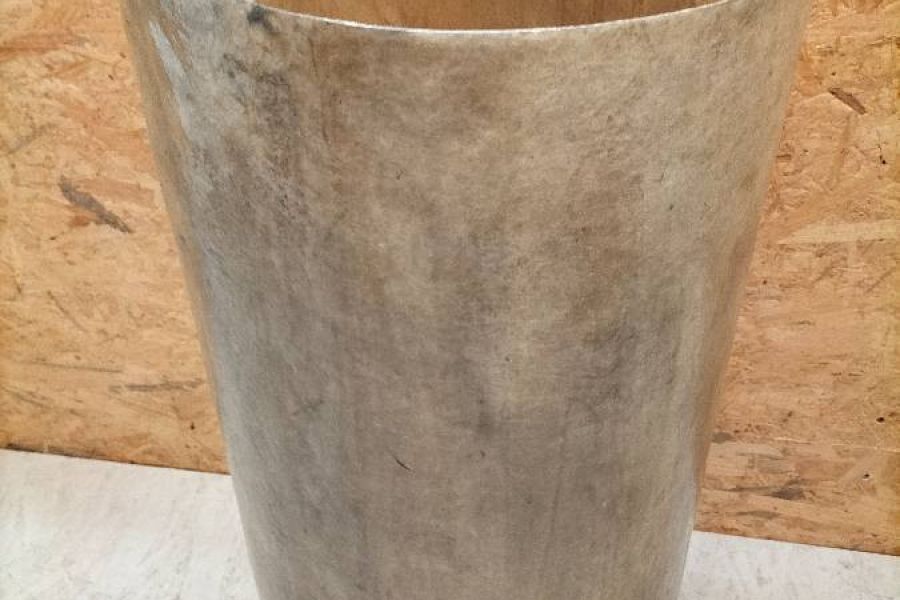 Dekorativer Behälter aus Fieberglas ca.80xø35cm - Bild 1