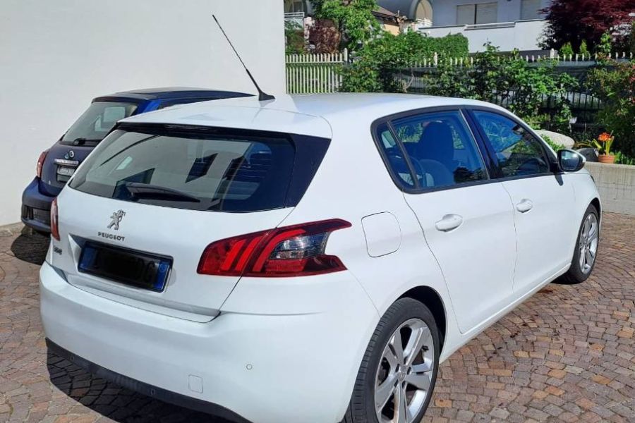Peugeot 308 1.2 Puretech - Bild 2
