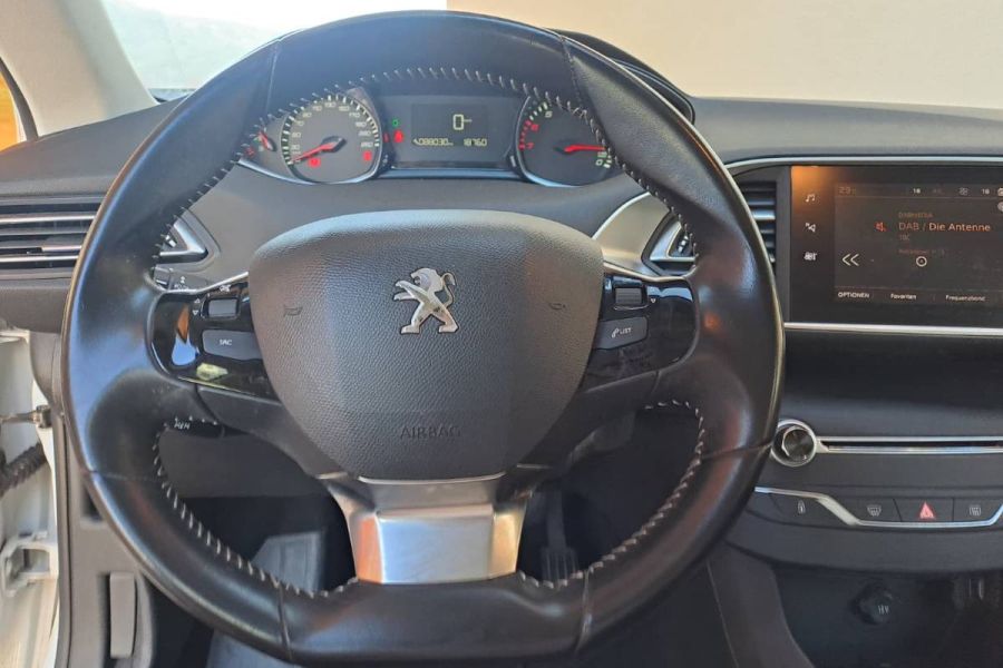 Peugeot 308 1.2 Puretech - Bild 3