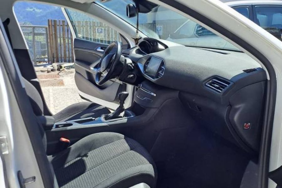 Peugeot 308 1.2 Puretech - Bild 5