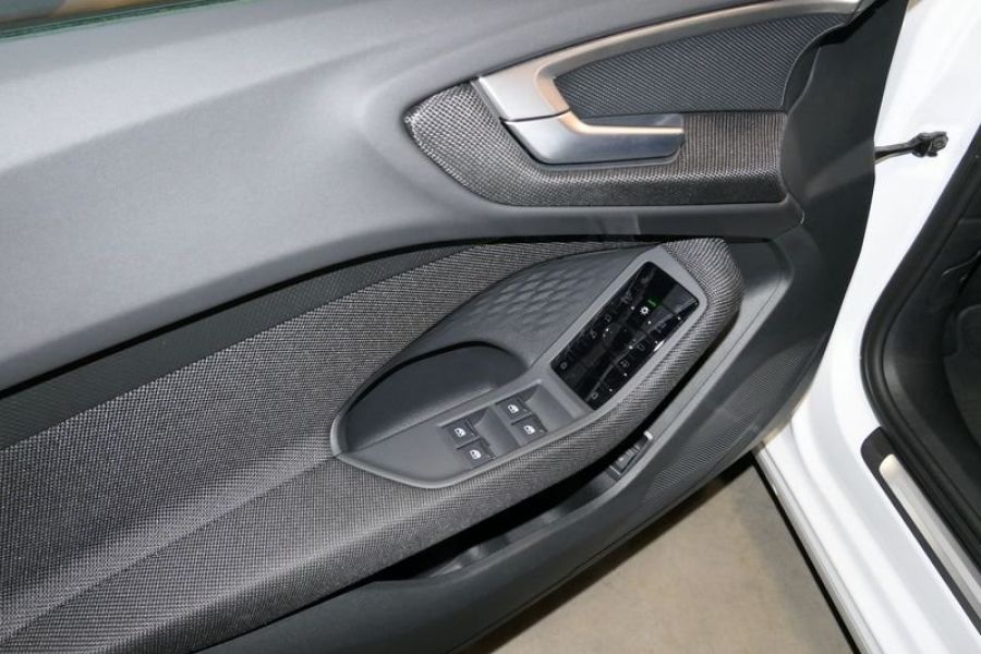 Audi A5 40 TDI quattro S tronic Business - Bild 9