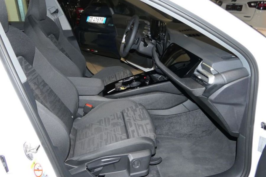 Audi A5 40 TDI quattro S tronic Business - Bild 8