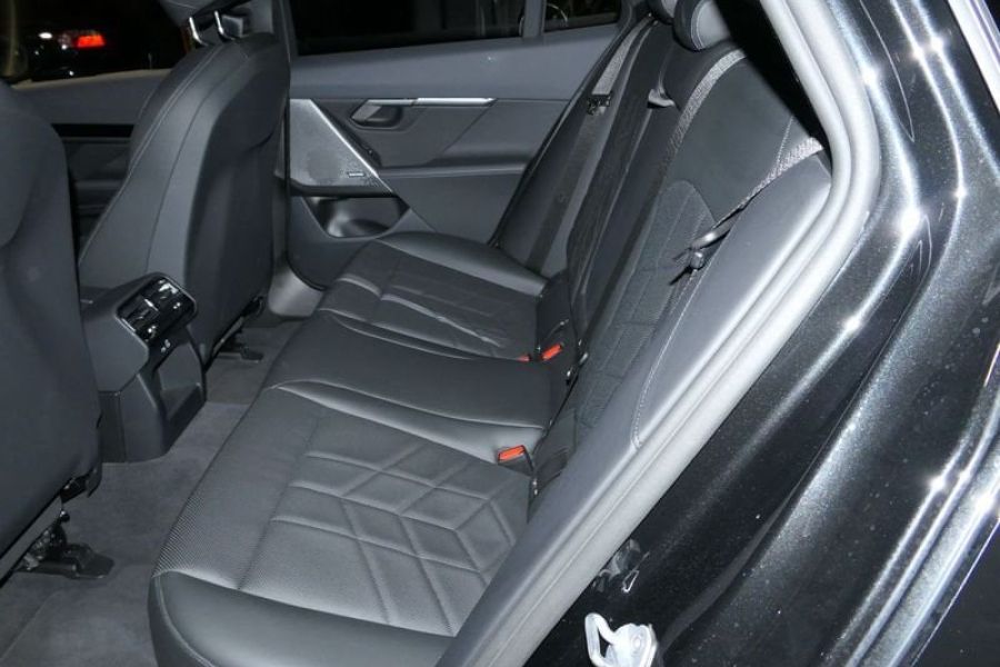 BMW Serie 5 520d xDrive M Sport - Bild 6