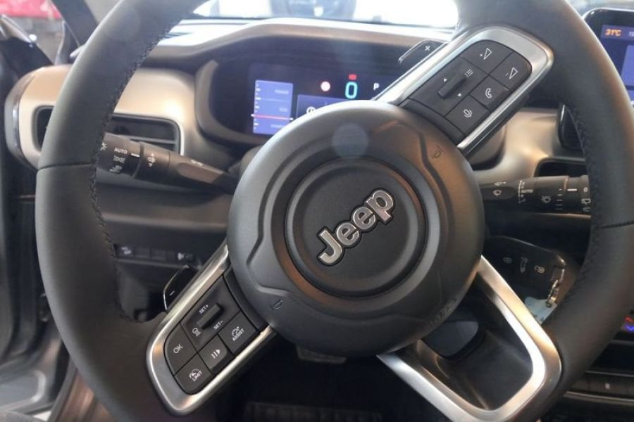 Jeep Avenger e-Hybrid 1.2 MHEV e-Hybrid Turbo Altitude - Bild 19
