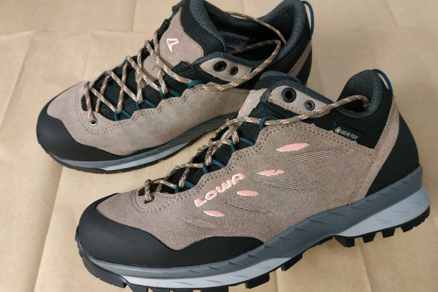 NEUER Damen-Wanderschuh LOWA Nummer 39 - GROSSE GELEGENHEIT - Bild 2