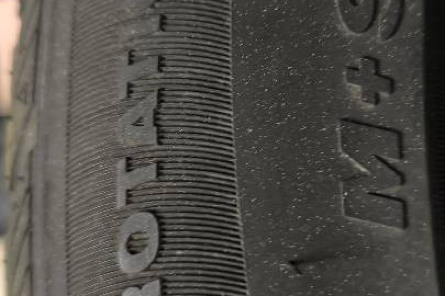 4x Winterreifen / Ganzjahresreifen 225/50 R18 99V – Top Zustand - Bild 3