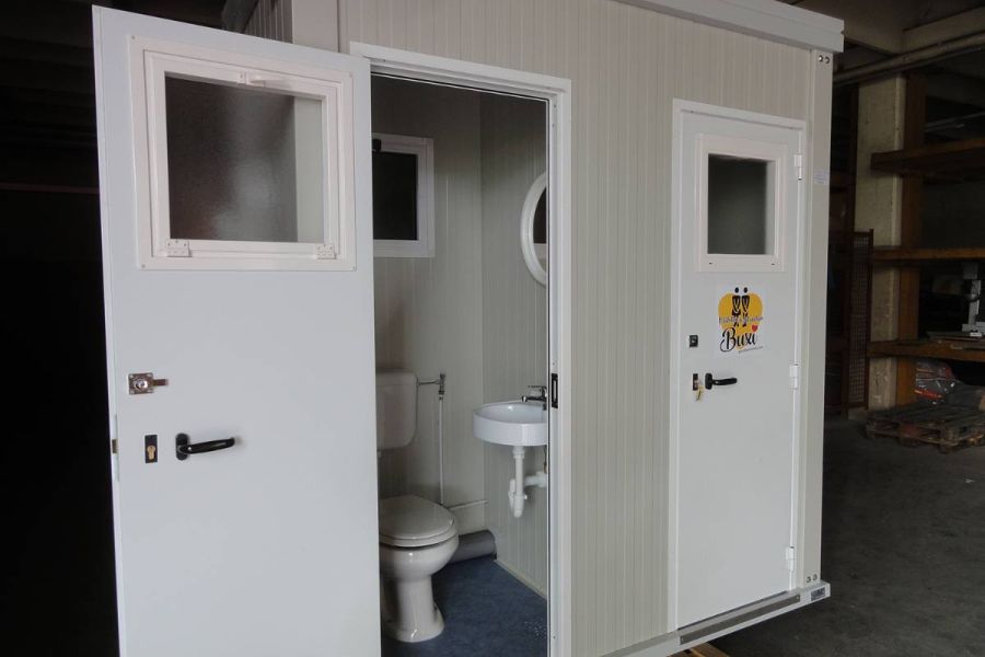 SANITÄRCONTAINER MIT DUSCHE UND WC - Bild 1