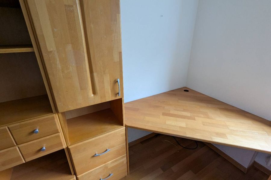 Möbel für Zimmer (Kasten + Schreibtisch) - Bild 2