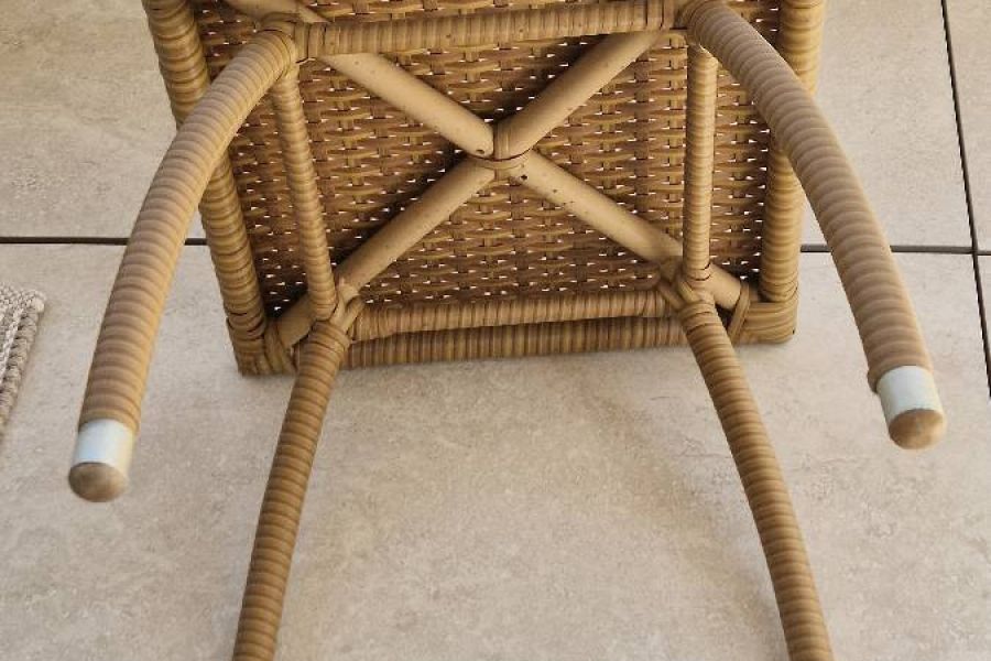 Hocker in Rattan - Bild 3