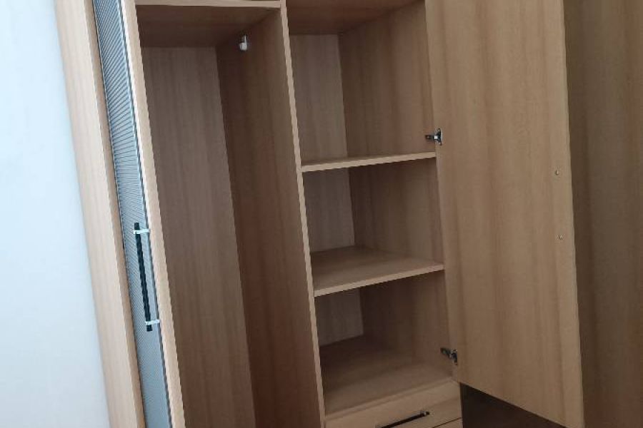 Einzelzimmer mit Schreibtisch - Bild 2