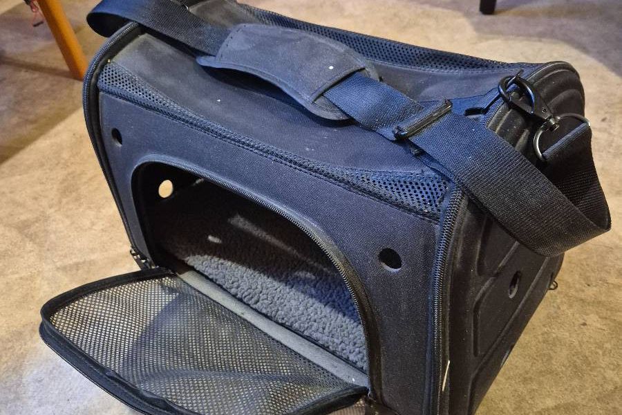 Verkaufe gebrauchte Tragetasche für Kleintiere - Bild 1