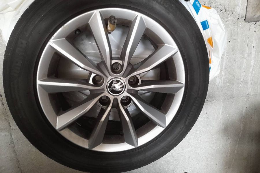 4 Felgen für Skoda Oktavia zu verkaufen - Bild 1