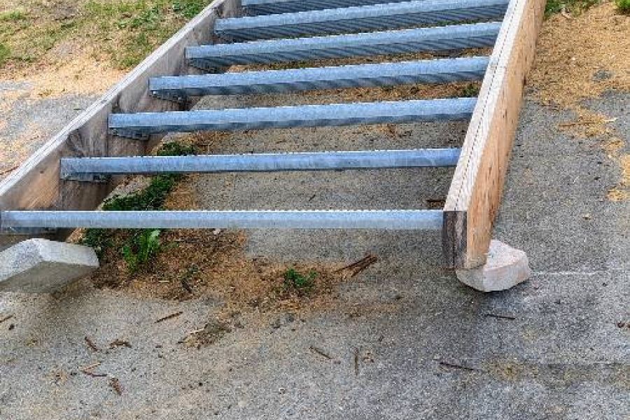 Treppe verzinkte Eisen-Stufen - Bild 1