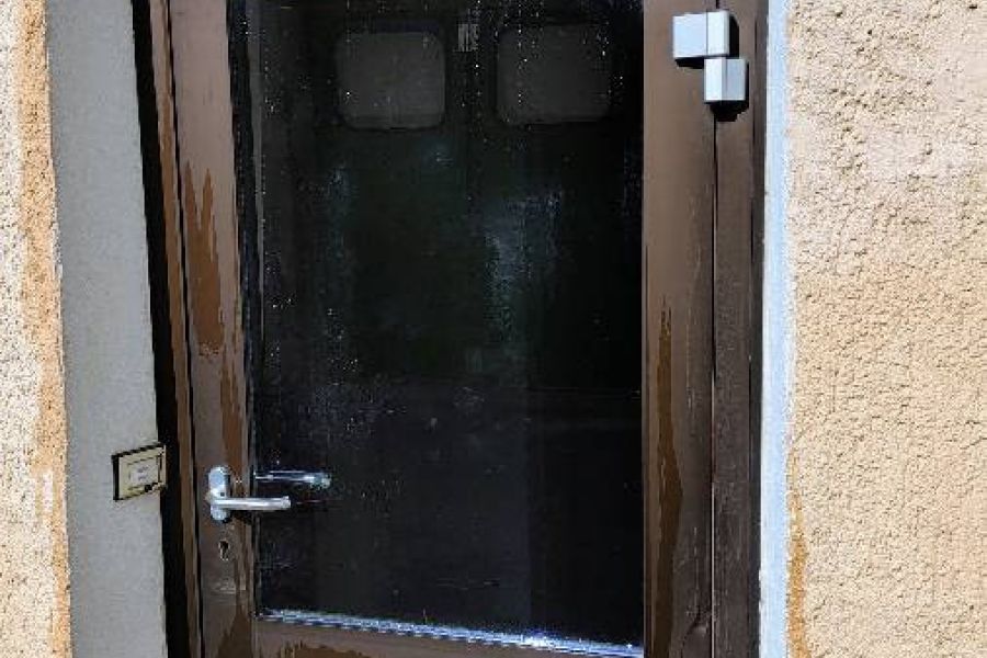 Alutür isoliert - Bild 1