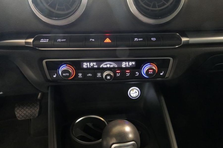 Audi A3 35 TFSI S tronic COD S-LINE - Bild 14