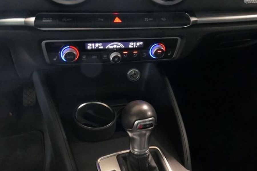 Audi A3 35 TFSI S tronic COD S-LINE - Bild 11