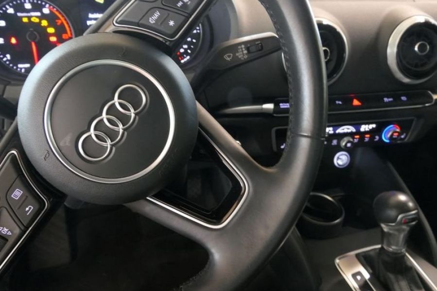 Audi A3 35 TFSI S tronic COD S-LINE - Bild 12