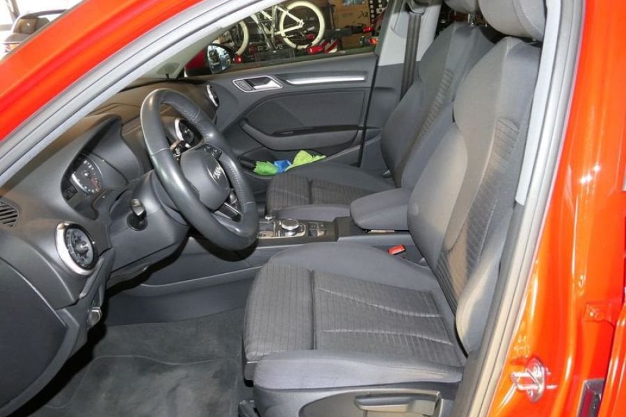 Audi A3 35 TFSI S tronic COD S-LINE - Bild 5