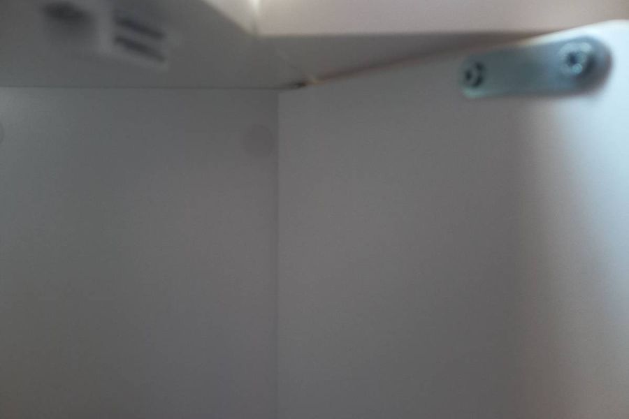 Verkaufe Schreibtisch ab sofort - Bild 3