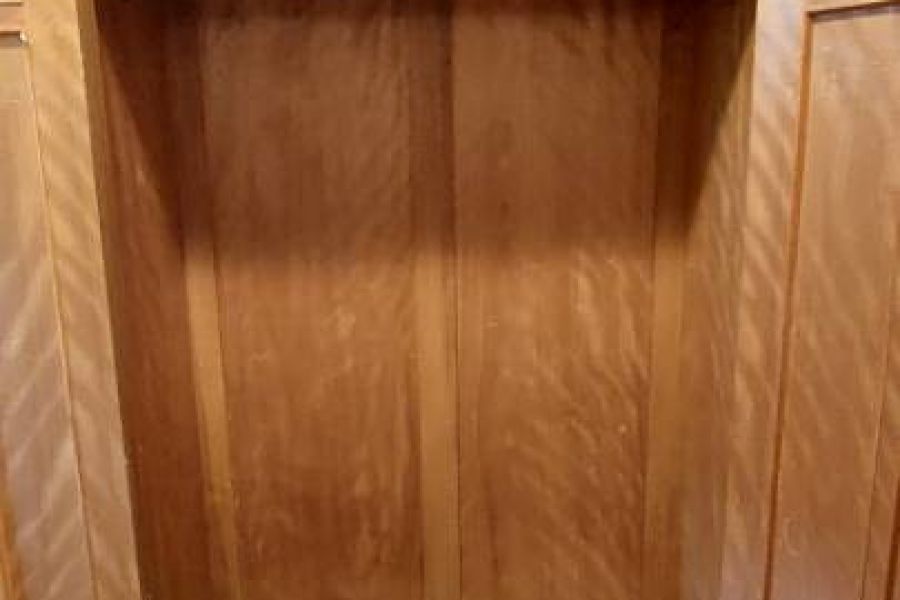Zweitüriger Jugendstil-Schrank - Bild 1