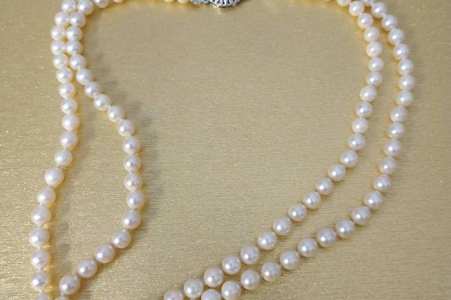 Zweireihiges Perlencollier mit Goldverschluss - Bild 2