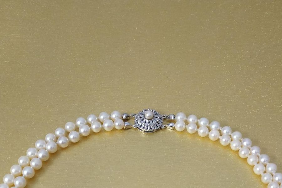 Zweireihiges Perlencollier mit Goldverschluss - Bild 3