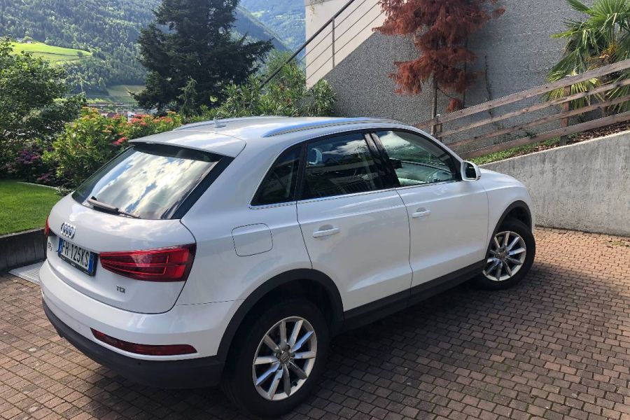 Audi Q3 2.0 TDI Business - Bild 4
